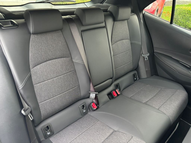 Toyota Corolla Hybride 196ch BVA  occasion  Beaupuy - photo n6