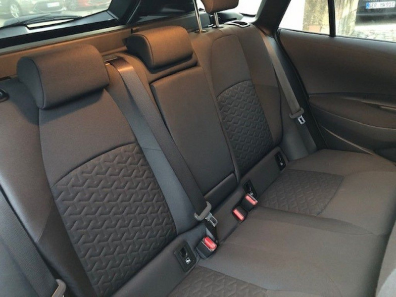 Toyota Corolla Hybride 196ch BVA  occasion  Beaupuy - photo n8
