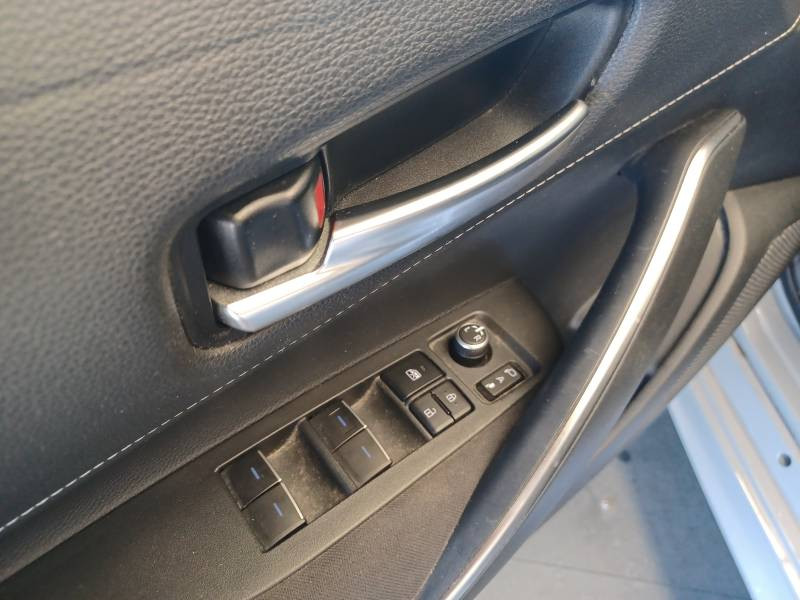 Toyota Corolla Pro Hybride 122h Dynamic Business  occasion  Tarbes - photo n16