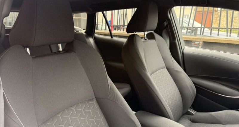 Toyota Corolla touring sport 180h hybrid collection entretien complet   4 p  occasion � PIERRELAYE - photo n�6