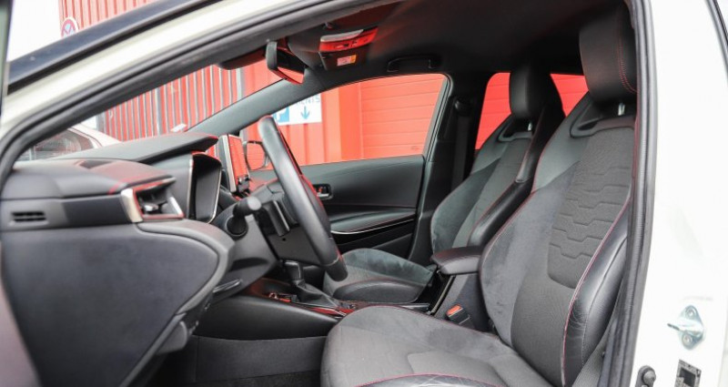 Toyota Corolla TOURING SPORT Hybride 184h CVT BREAK Collection CAMERA GPS S  occasion à Saint-Égrève - photo n°6