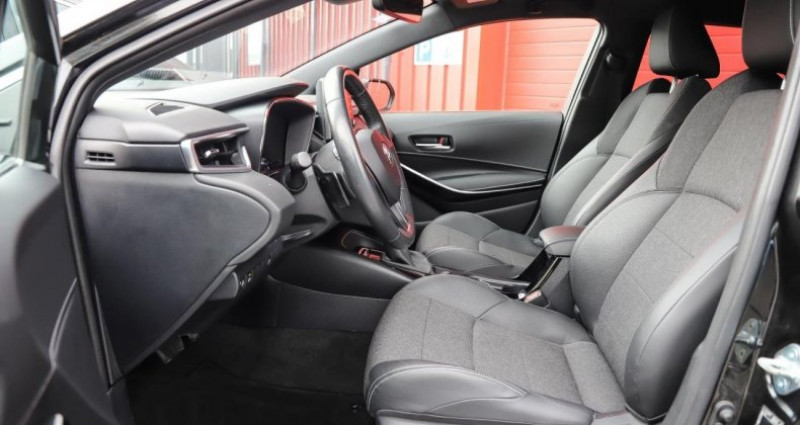 Toyota Corolla TOURING SPORT XII 2.0 HYBRIDE 184H DESIGN CAMERA CARPLAY  occasion � Saint-Égrève - photo n�2