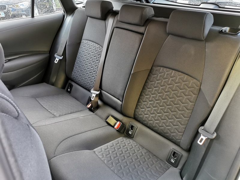 Toyota Corolla touring sports 1.8 122 H 100 Full-Hybrid Dynamic Camra Blue  occasion  THIONVILLE - photo n10