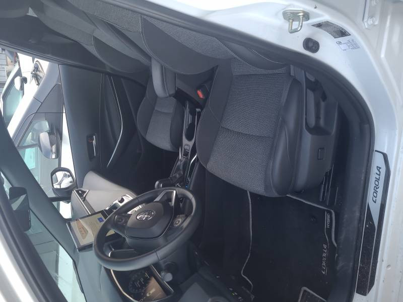 Toyota Corolla Touring Sports Hybride 140ch Design  occasion � Toulouse - photo n�10