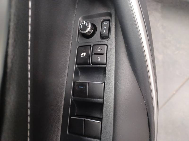 Toyota Corolla Touring Sports Hybride 140ch Design  occasion  Toulouse - photo n16