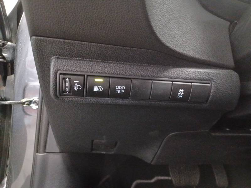 Toyota Corolla Touring Sports Hybride 140ch Design  occasion � Toulouse - photo n�20