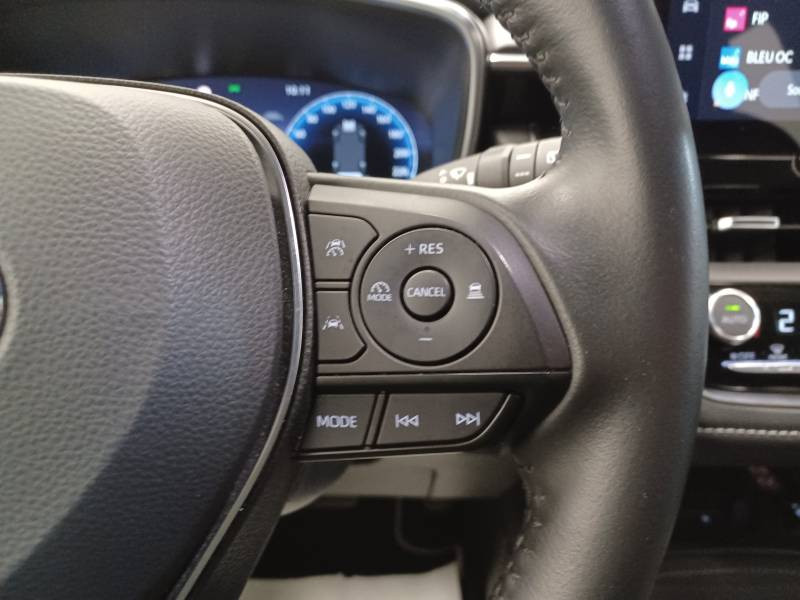 Toyota Corolla Touring Sports Hybride 140ch Design  occasion � Toulouse - photo n�19