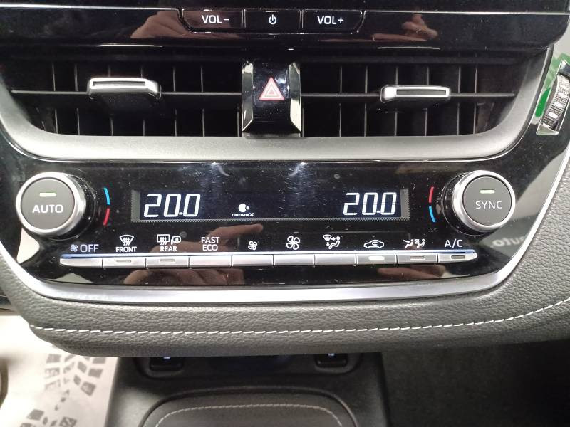 Toyota Corolla Touring Sports Hybride 140ch Design  occasion � Toulouse - photo n�14