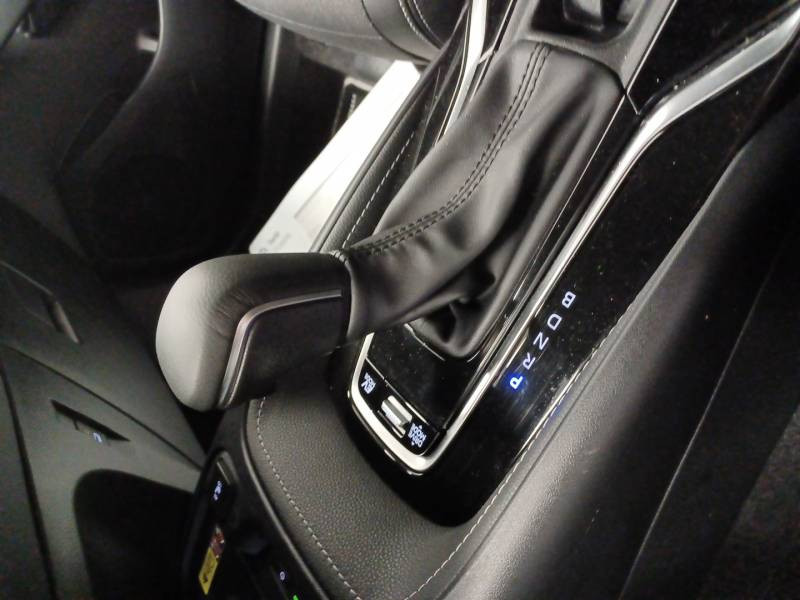 Toyota Corolla Touring Sports Hybride 140ch Design  occasion  Toulouse - photo n20