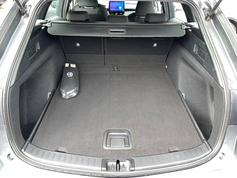 Toyota Corolla Touring Sports Hybride 140ch Dynamic Business  occasion � TOULOUSE - photo n�14