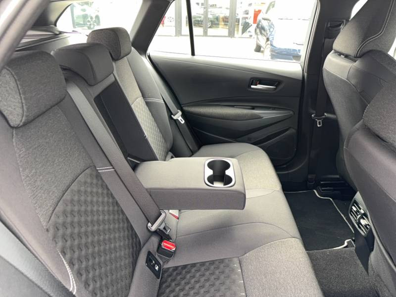 Toyota Corolla Touring Sports Hybride 140ch Dynamic Business  occasion � TOULOUSE - photo n�18