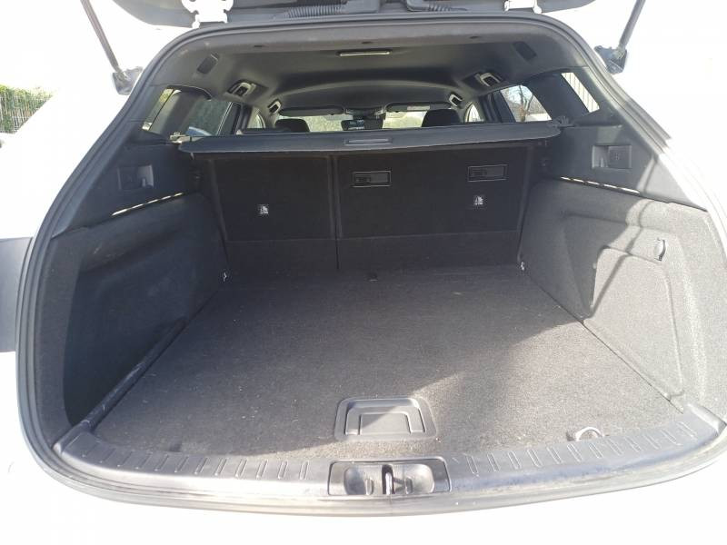 Toyota Corolla Touring Sports Hybride 184h Design  occasion � Toulouse - photo n�19
