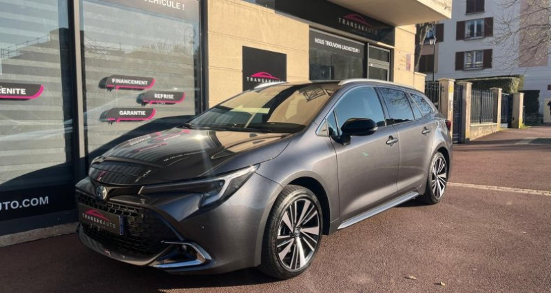 Toyota Corolla TOURING SPORTS HYBRIDE NOUVELLE 196ch Design  occasion � Les Clayes sous bois