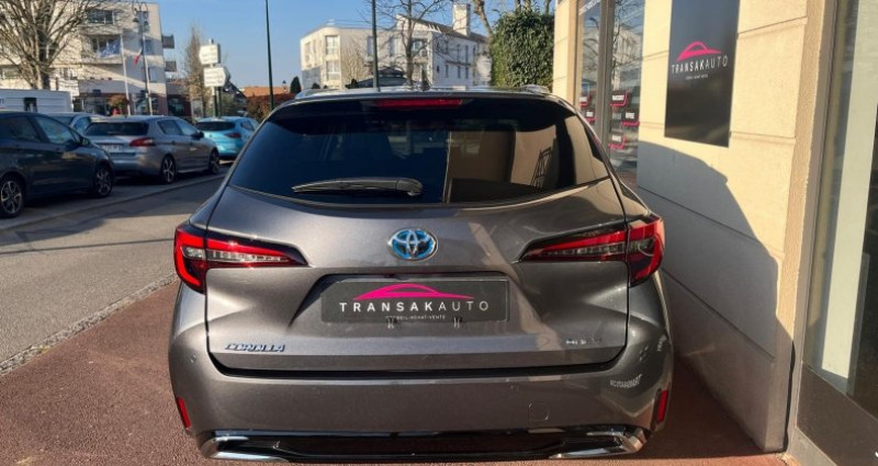 Toyota Corolla TOURING SPORTS HYBRIDE NOUVELLE 196ch Design  occasion � Les Clayes sous bois - photo n�5