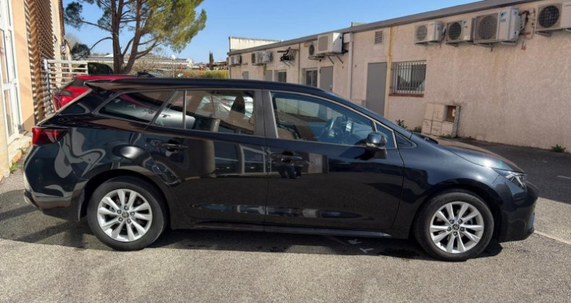 Toyota Corolla TOURING SPORTS HYBRIDE PRO NOUVE 140ch Dynamic Business / TV  occasion � venelles - photo n�4