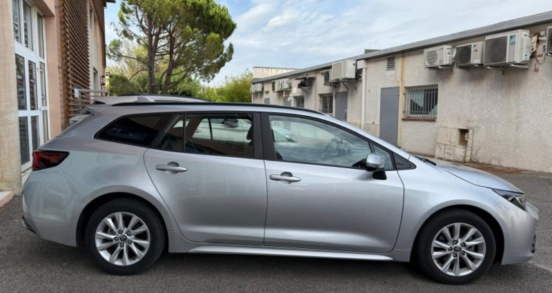 Toyota Corolla TOURING SPORTS HYBRIDE PRO NOUVE 140ch Dynamic Business +/1E  occasion  venelles - photo n4