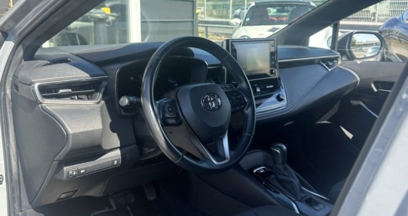 Toyota Corolla TOURING SPT 122H DESIGN ATTELAGE -  occasion  Cranves-Sales - photo n7