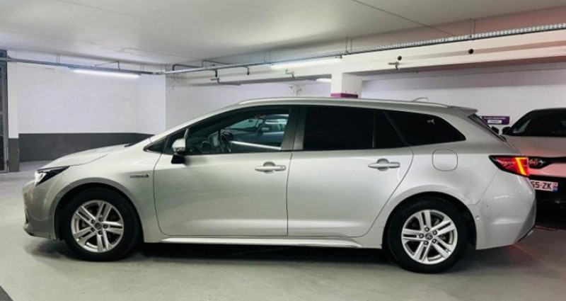Toyota Corolla TOURING SPT 122H DYNAMIC BUSINESS   STAGE HYBRID ACADEMY MY2  occasion � Asnières Sur Seine - photo n�4