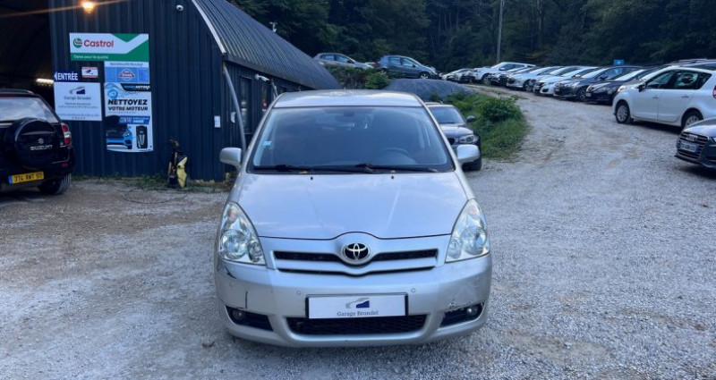 Toyota Corolla Verso 2.2d 136cv 2me main 7 places  occasion  Sathonay-Camp - photo n6