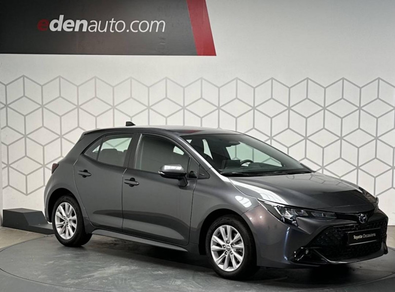 Toyota Corolla XII Hybride 140ch Dynamic 5p  occasion à Prigueux - photo n°3