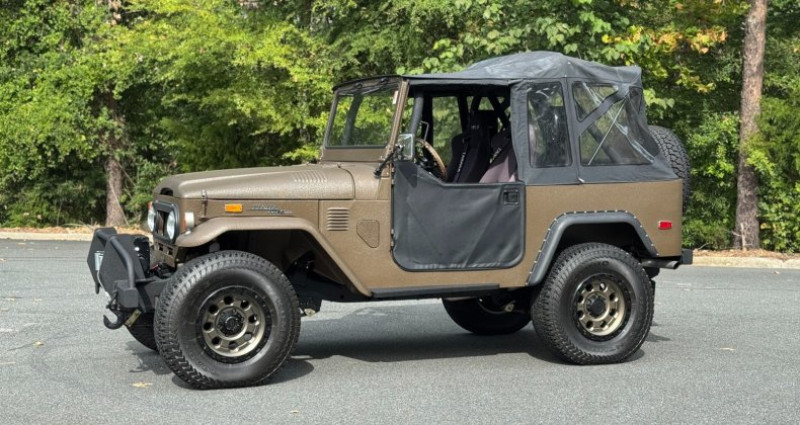 Toyota FJ cruiser  1974 - photo n°5 Toyota FJ cruiser   occasion à LYON - photo n°5