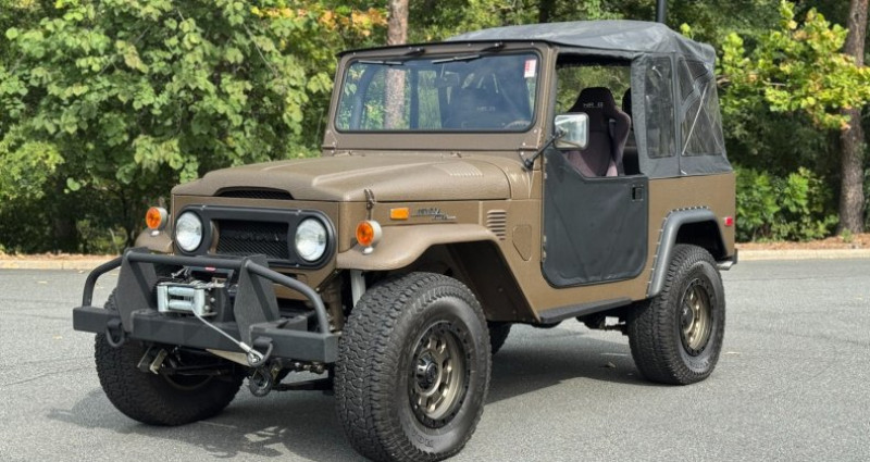Toyota FJ cruiser  1974 - photo n°4 Toyota FJ cruiser   occasion à LYON - photo n°4