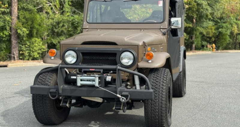 Toyota FJ cruiser  1974 - photo n°3 Toyota FJ cruiser   occasion à LYON - photo n°3