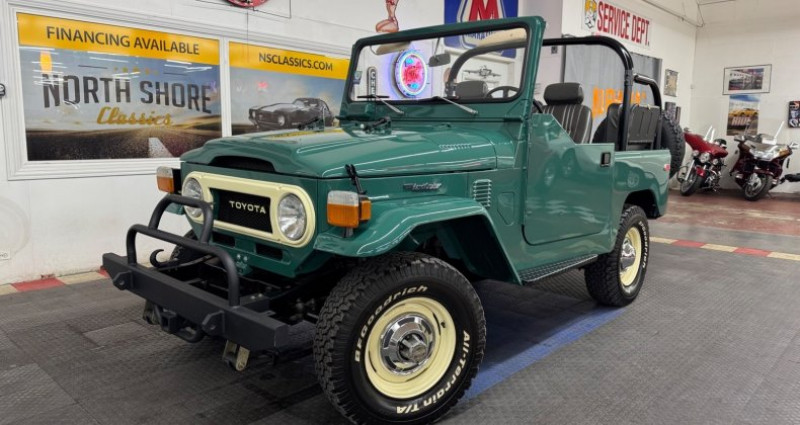 Toyota FJ cruiser  1976 - photo n°2 Toyota FJ cruiser   occasion à LYON - photo n°2