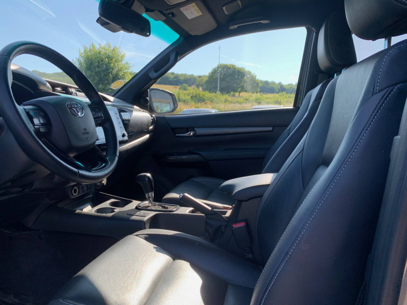 Toyota Hilux X-TRA CABINE RC21 HILUX X-TRA CAB 4WD 2.8L 204 D-4D BVA  occasion  Normanville - photo n8