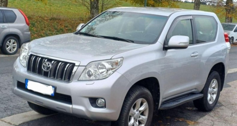 Toyota Land Cruiser KDJ155 3.0D-4D 173 Life 3 portes BV6 2010 - photo n°7 Toyota Land Cruiser KDJ155 3.0D-4D 173 Life 3 portes BV6  occasion à ST BONNET LE FROID - photo n°7