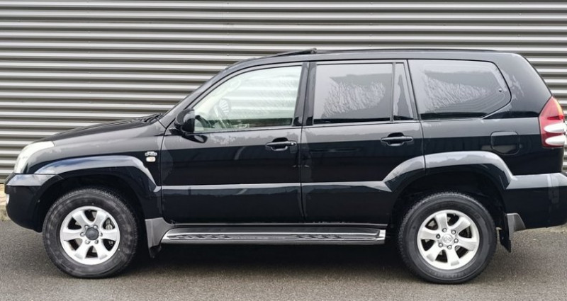 Toyota Land Cruiser SERIE 120 3.0 D-4D 173 VX BVA 2007 - photo n°3 Toyota Land Cruiser SERIE 120 3.0 D-4D 173 VX BVA  occasion à FONTENAY SUR EURE - photo n°3