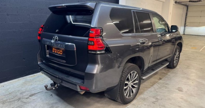 Toyota Land Cruiser SERIE 150 RC18 2.8 D4D 177ch LOUNGE ATTELAGE-TO-JBL-CAMERA 2017 - photo n°2 Toyota Land Cruiser SERIE 150 RC18 2.8 D4D 177ch LOUNGE ATTELAGE-TO-JBL-CAMERA  occasion à Brignais - photo n°2