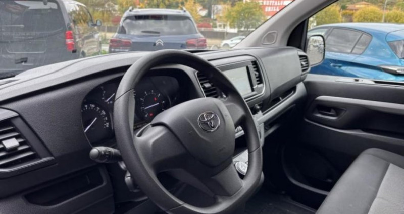 Toyota Proace CABINE APPROFONDIE MEDIUM 2.0L 180 D-4D BVA8 BUSINESS prix H 2023 - photo n°7 Toyota Proace CABINE APPROFONDIE MEDIUM 2.0L 180 D-4D BVA8 BUSINESS prix H  occasion à LA GRAND CROIX - photo n°7