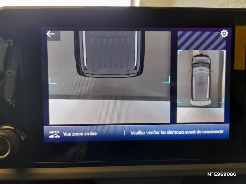 Toyota Proace Proace City Verso Medium 1.2L 110 VVT-i BVM6 Executive 2025 - photo n°14 Toyota Proace Proace City Verso Medium 1.2L 110 VVT-i BVM6 Executive  occasion à Saint-Maximin - photo n°14