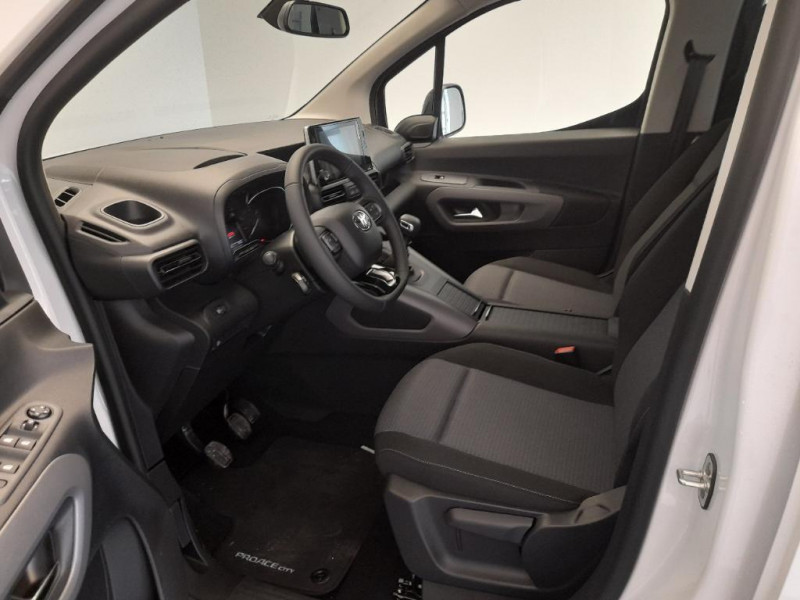 Toyota Proace Proace City Verso Medium 1.2L 110 VVT-i BVM6 Executive 2025 - photo n°18 Toyota Proace Proace City Verso Medium 1.2L 110 VVT-i BVM6 Executive  occasion à Saint-Maximin - photo n°18