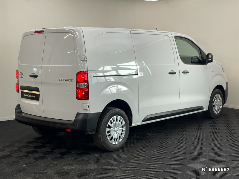 Toyota Proace PROACE MEDIUM 2.0L 140 D-4D BVM6 START 2024 - photo n°4 Toyota Proace PROACE MEDIUM 2.0L 140 D-4D BVM6 START  occasion à Rivery - photo n°4