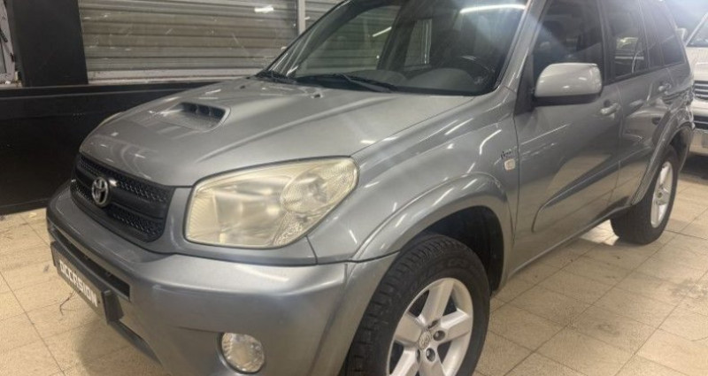 Toyota RAV 4 115 D-4D VX 5P 2004 Toyota RAV 4 115 D-4D VX 5P  occasion à Fouquière les Lens