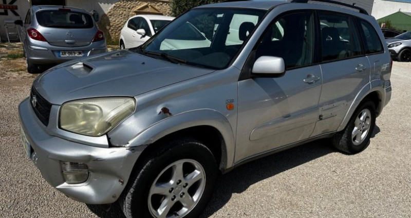 Toyota RAV 4 2.0D D-4D 4WD 116 CV  BIEN LIRE L ANNONC