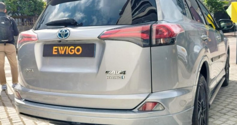 Toyota RAV 4 2.5 197 CH FULL-HYBRID SILVER EDITION 4X4 BVA 2018 - photo n°2 Toyota RAV 4 2.5 197 CH FULL-HYBRID SILVER EDITION 4X4 BVA  occasion à LIMOGES - photo n°2