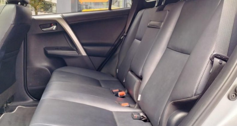 Toyota RAV 4 2.5 197 CH FULL-HYBRID SILVER EDITION 4X4 BVA 2018 - photo n°7 Toyota RAV 4 2.5 197 CH FULL-HYBRID SILVER EDITION 4X4 BVA  occasion à LIMOGES - photo n°7