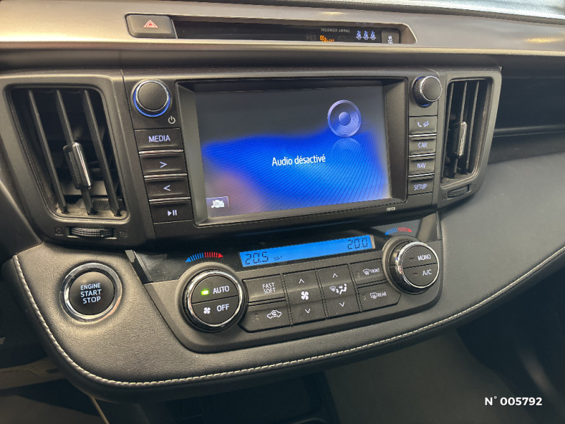 Toyota RAV 4 RAV4 143 D-4D 2WD Dynamic  occasion � Le Havre - photo n�13