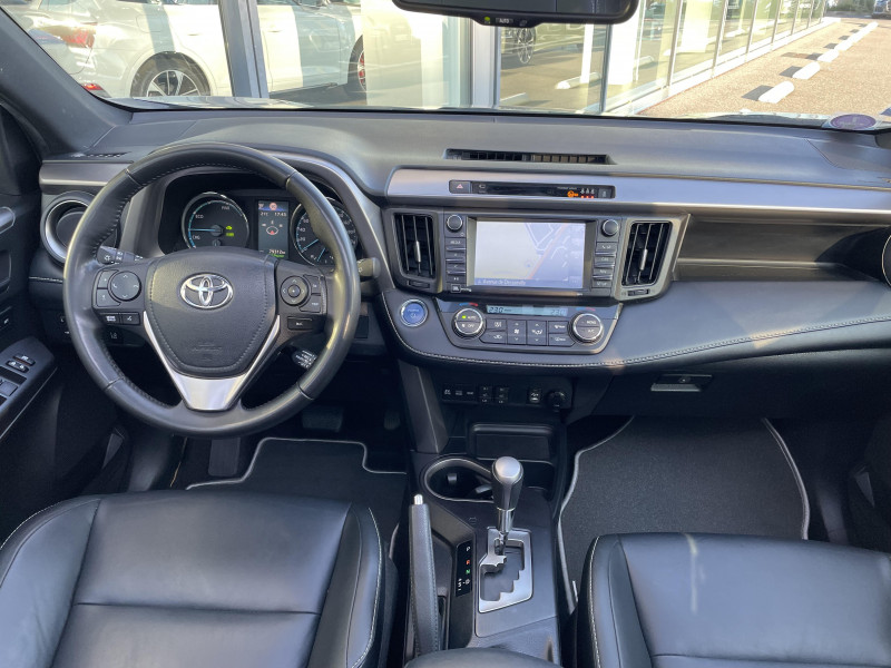 Toyota RAV 4 RAV4 Hybride 197ch 2WD Lounge 5p 2018 - photo n°17 Toyota RAV 4 RAV4 Hybride 197ch 2WD Lounge 5p  occasion à Onet-le-Château - photo n°17