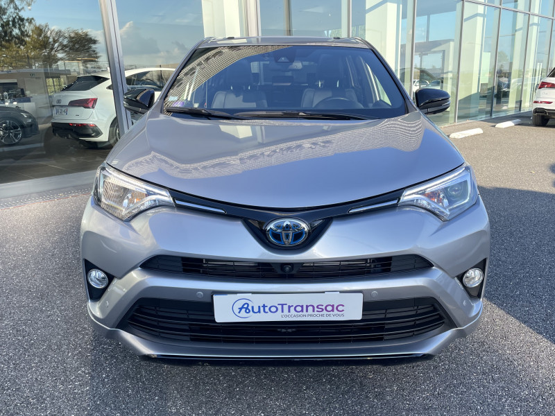 Toyota RAV 4 RAV4 Hybride 197ch 2WD Lounge 5p 2018 - photo n°3 Toyota RAV 4 RAV4 Hybride 197ch 2WD Lounge 5p  occasion à Onet-le-Château - photo n°3
