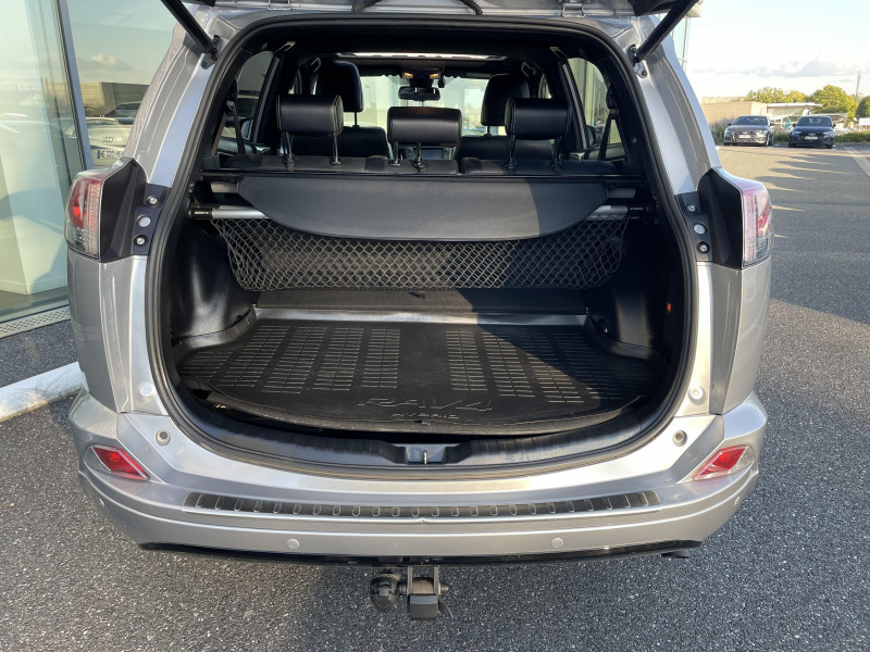 Toyota RAV 4 RAV4 Hybride 197ch 2WD Lounge 5p 2018 - photo n°19 Toyota RAV 4 RAV4 Hybride 197ch 2WD Lounge 5p  occasion à Onet-le-Château - photo n°19