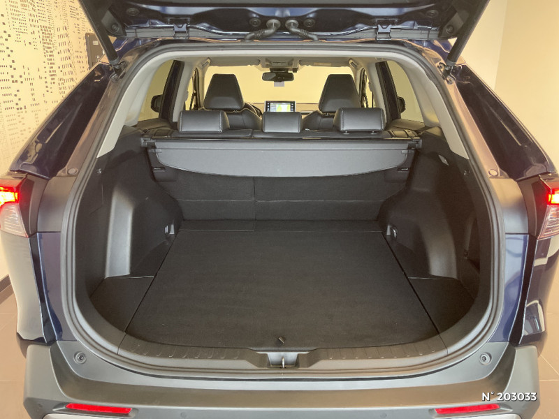 Toyota RAV 4 RAV4 Hybride Pro 218 ch 2WD Dynamic Business+Stage Hybrid Ac  occasion  Saint-Maximin - photo n7