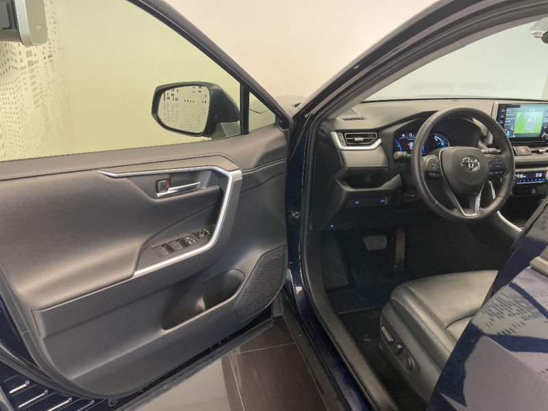 Toyota RAV 4 RAV4 Hybride Pro 218 ch 2WD Dynamic Business+Stage Hybrid Ac  occasion  Saint-Maximin - photo n19