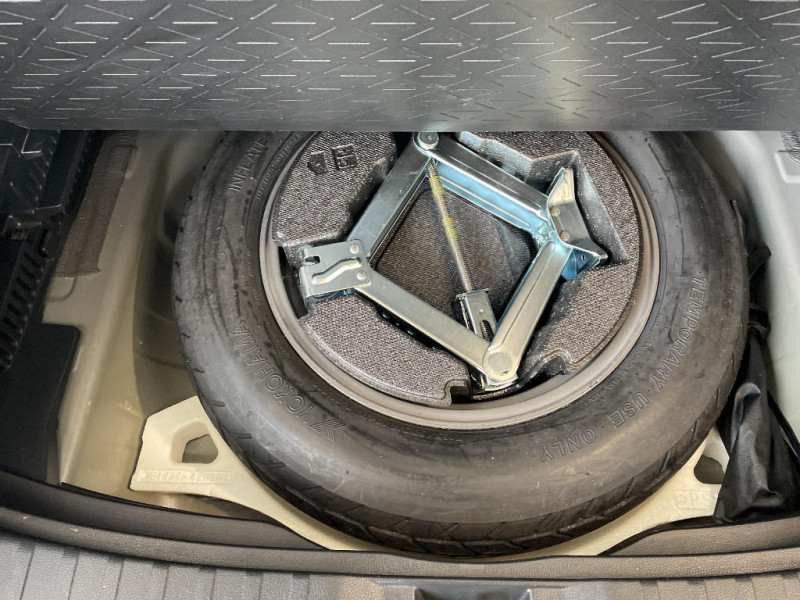 Toyota RAV 4 RAV4 Hybride Pro 218 ch 2WD Dynamic Business+Stage Hybrid Ac  occasion  Jaux - photo n17