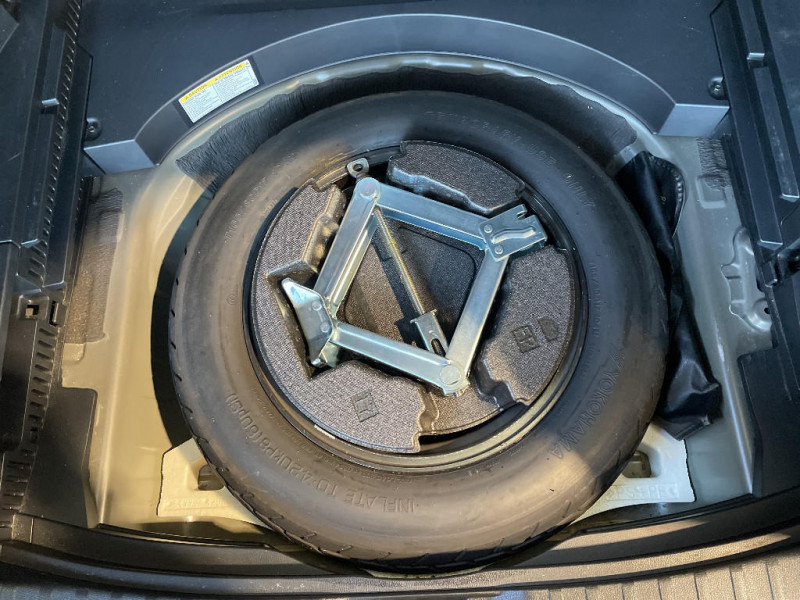 Toyota RAV 4 RAV4 Hybride Pro 218 ch 2WD Dynamic Business+Stage Hybrid Ac  occasion  Jaux - photo n17