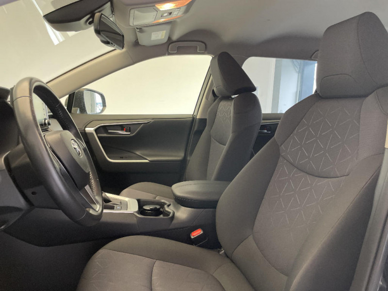 Toyota RAV 4 RAV4 Hybride Pro 218 ch 2WD Dynamic Business+Stage Hybrid Ac  occasion � Saint-Maximin - photo n�18