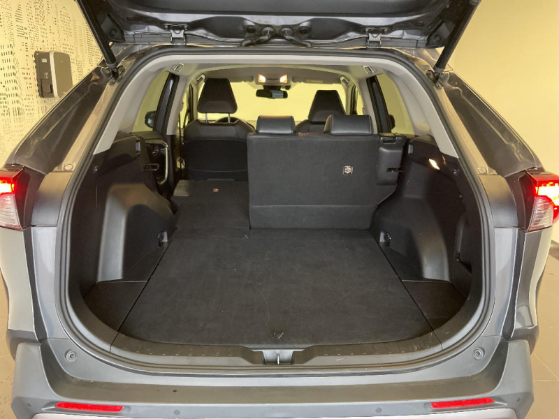 Toyota RAV 4 RAV4 Hybride Pro 218 ch 2WD Dynamic Business+Stage Hybrid Ac  occasion � Saint-Maximin - photo n�15